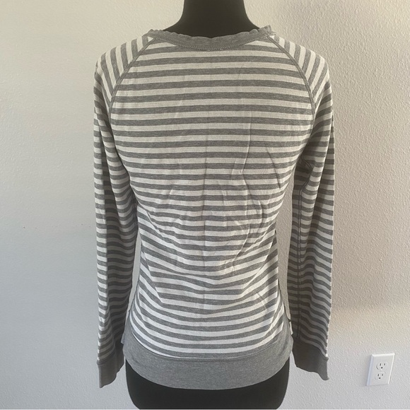 Lululemon Reversible Long Sleeve Top - Picture 9 of 12